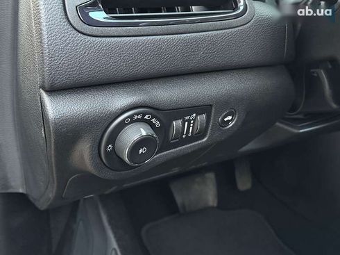 Chrysler 200 2015 - фото 30