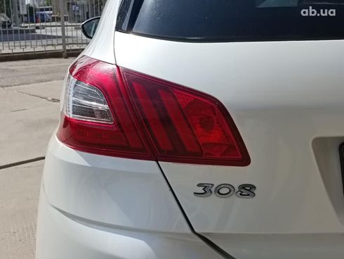 Peugeot 308 2016 белый - фото 9