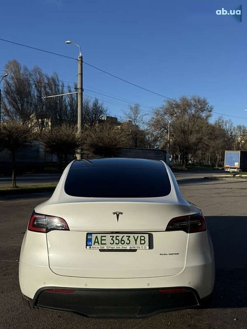 Tesla Model Y 2021 - фото 2