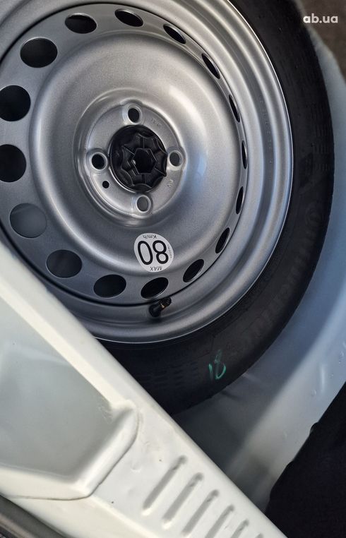 Renault Sandero 2019 белый - фото 12