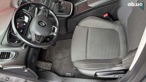 Renault Scenic 2017 - фото 15