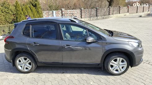 Peugeot 2008 2019 серый - фото 9