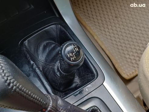 Toyota Land Cruiser Prado 2004 серый - фото 24