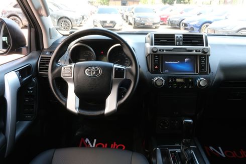 Toyota Land Cruiser Prado 2017 черный - фото 5