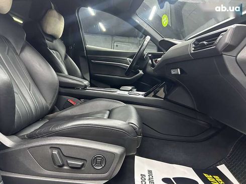 Audi E-Tron 2020 - фото 15