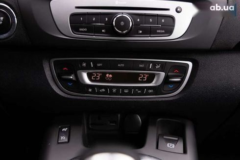 Renault Scenic 2015 - фото 23