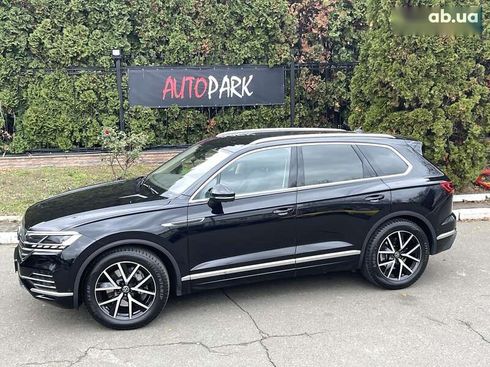 Volkswagen Touareg 2020 - фото 3