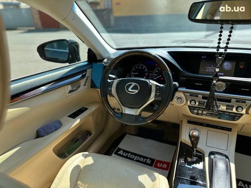 Lexus ES 2013 черный - фото 26