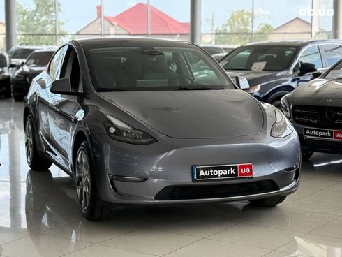Tesla Model Y 2023 серый - фото 3