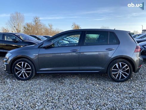 Volkswagen e-Golf 2019 - фото 19