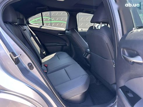 Lexus UX 2023 - фото 28