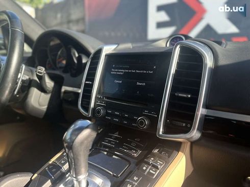 Porsche Cayenne 2017 - фото 19