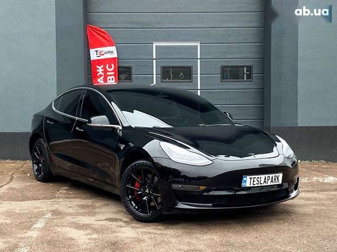 Tesla Model 3 2020 - фото 2