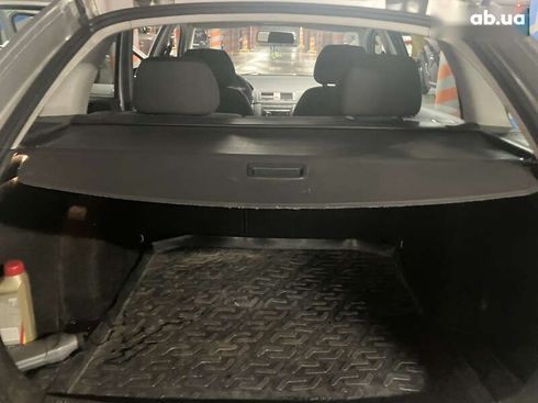 Skoda Fabia 2003 - фото 13