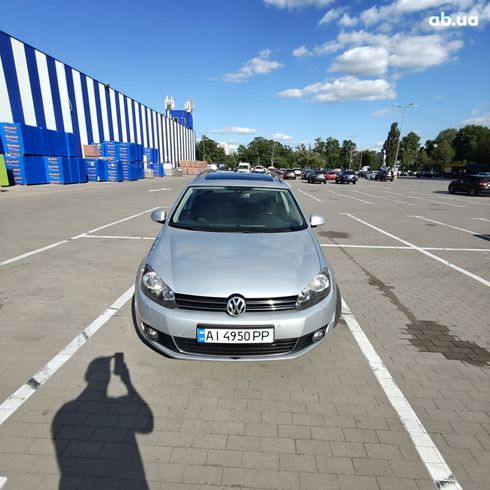 Volkswagen Golf 2009 серебристый - фото 6