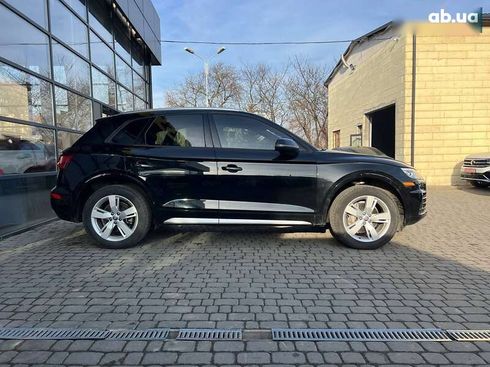 Audi Q5 2018 - фото 8