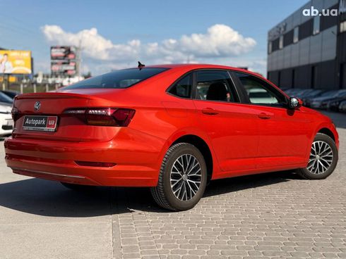 Volkswagen Jetta 2019 красный - фото 15