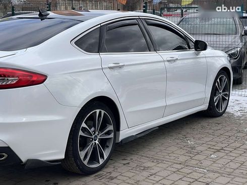 Ford Fusion 2019 - фото 27