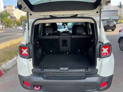 Jeep Renegade 2016 - фото 20