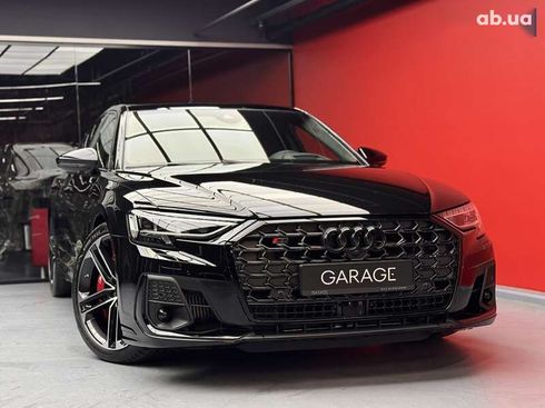 Audi S8 2024 - фото 13