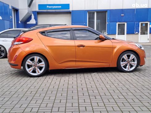 Hyundai Veloster 2016 оранжевый - фото 8