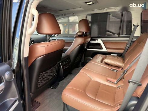 Toyota Land Cruiser 2017 - фото 22