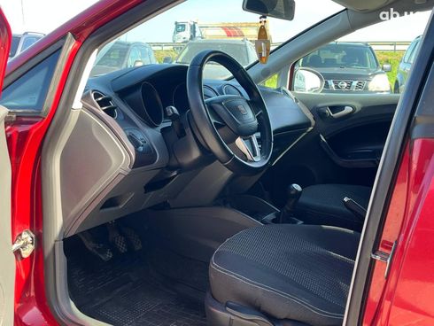 SEAT Ibiza 2011 красный - фото 4