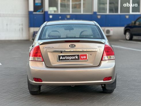 Kia Cerato 2007 бежевый - фото 17