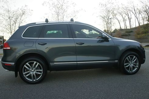 Volkswagen Touareg 2016 серый - фото 6