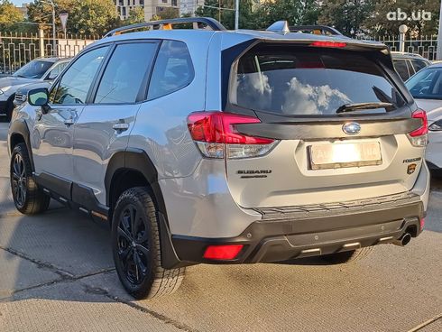 Subaru Forester 2022 серый - фото 15
