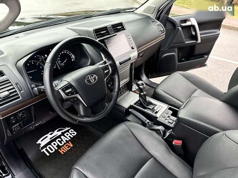 Toyota Land Cruiser Prado 2021 - фото 22