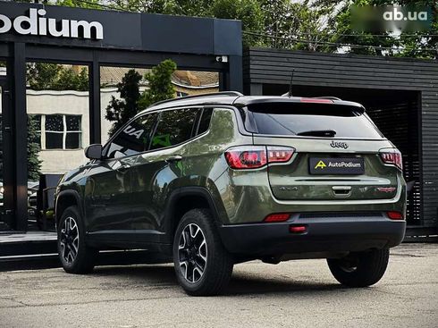 Jeep Compass 2020 - фото 17