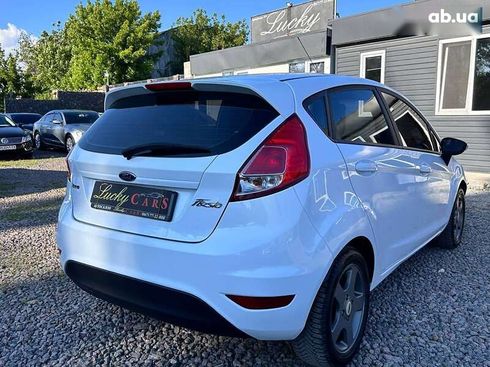 Ford Fiesta 2016 - фото 5