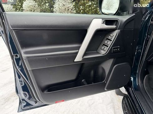 Toyota Land Cruiser Prado 2019 - фото 18
