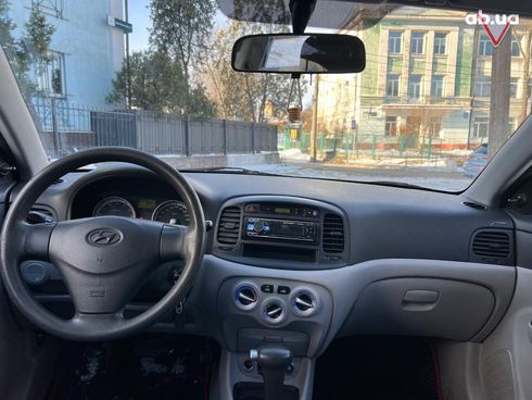 Hyundai Accent 2009 синий - фото 32