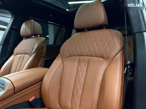 BMW X7 2025 - фото 27