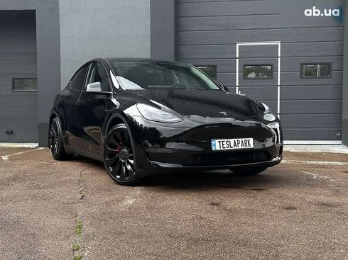 Tesla Model Y 2023 - фото 2