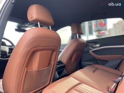 Audi E-Tron 2021 - фото 22