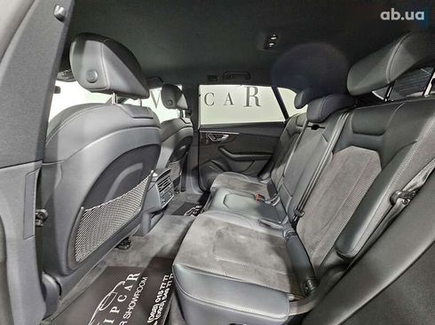 Audi Q8 2022 - фото 12
