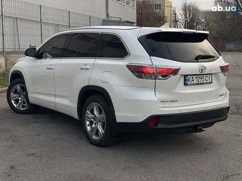 Toyota Highlander 2015 - фото 6
