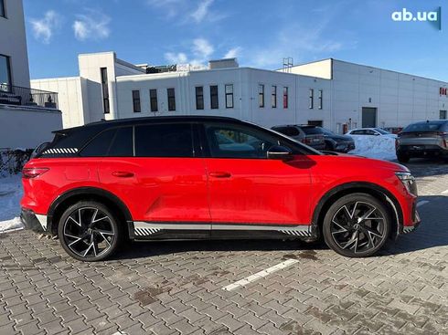 Audi Q5 e-tron 2022 - фото 6
