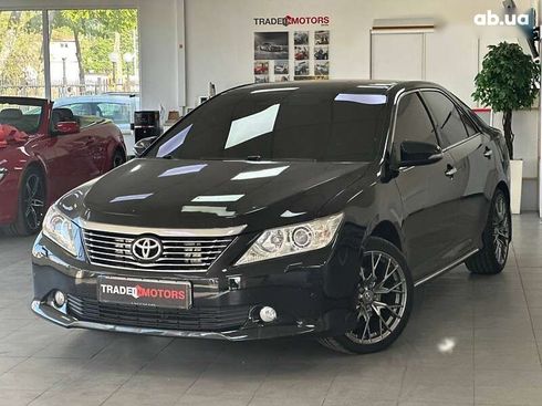 Toyota Camry 2012 - фото 5