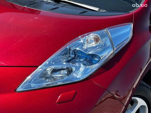 Nissan Leaf 2012 красный - фото 14