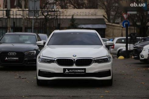 BMW 5 серия 2017 - фото 2