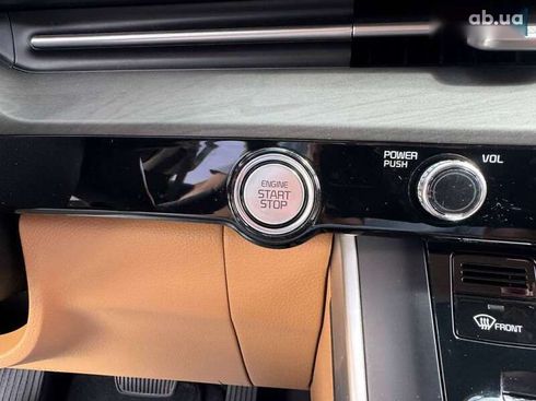 Kia Carnival 2021 - фото 15