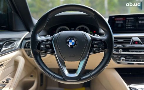 BMW 5 серия 2017 - фото 15