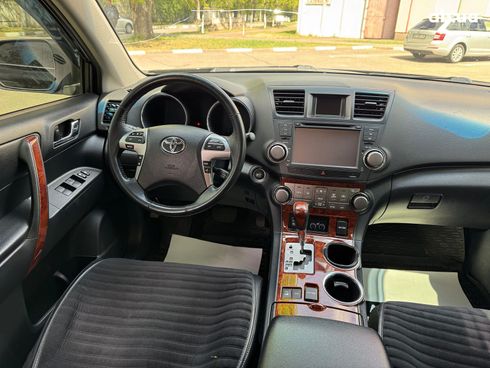 Toyota Highlander 2010 черный - фото 18