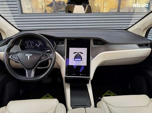 Tesla Model X 2018 - фото 30