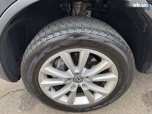 Volkswagen Touareg 2017 - фото 16