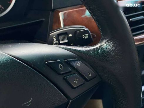 BMW 5 серия 2004 - фото 27